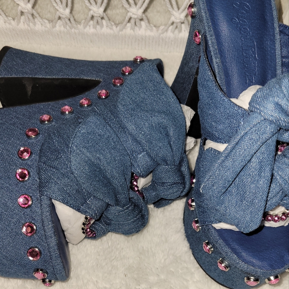 Sugar Thrillz Strike A Pose Denim Platforms - Picture 6 of 10